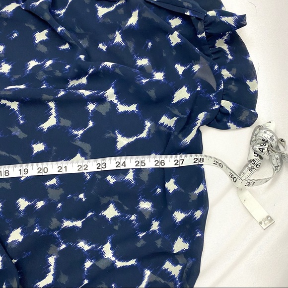 LC Lauren Conrad V Neck Blouse Blue Extra Large - Picture 14 of 14